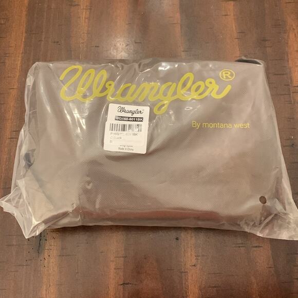 NWT Wrangler Sherpa Mini Tote Crossbody Bag - Black - Picture 12 of 12